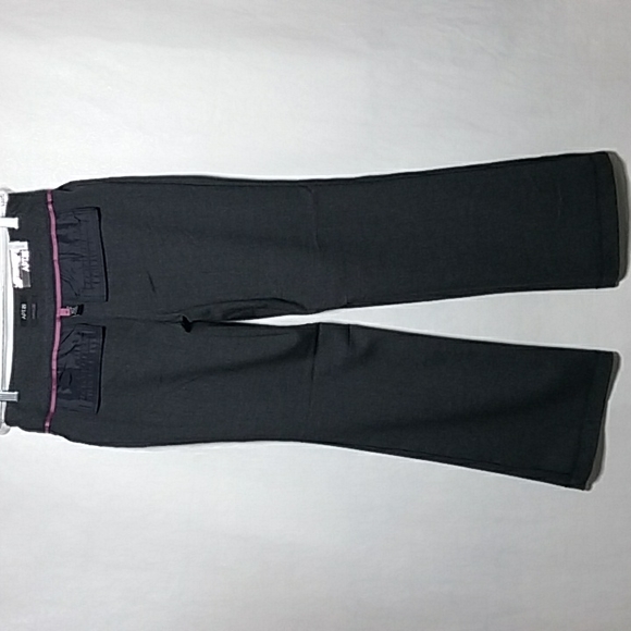 * 4/$25 APT.9 women's dress pants size 10 Curvy fit - Picture 6 of 8